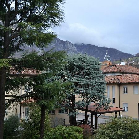 Casa Del Cedro - Cedar House Villa Lecco Bagian luar foto